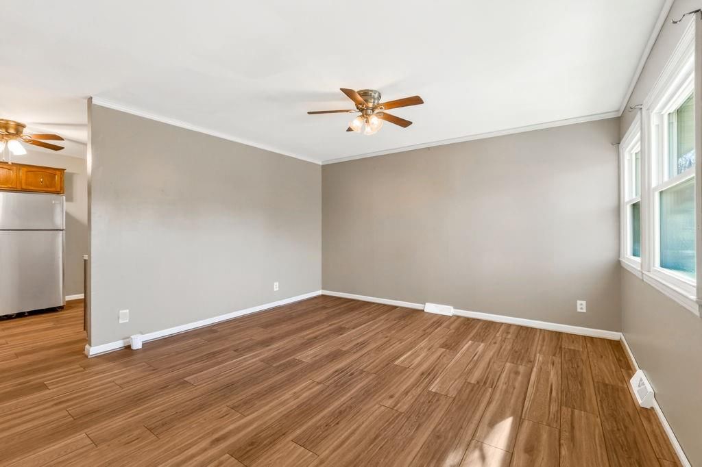 Photo of 822 Sherrill Avenue, Liberty, MO 64068 (MLS # 2603309)