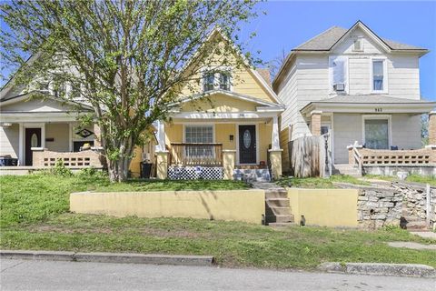 Photo of 944 Sandusky Avenue, Kansas City, KS 66101 (MLS # 2606928)