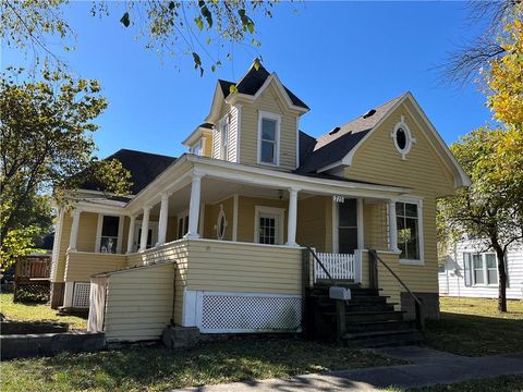 715 W 4th Street Cameron MO 64429