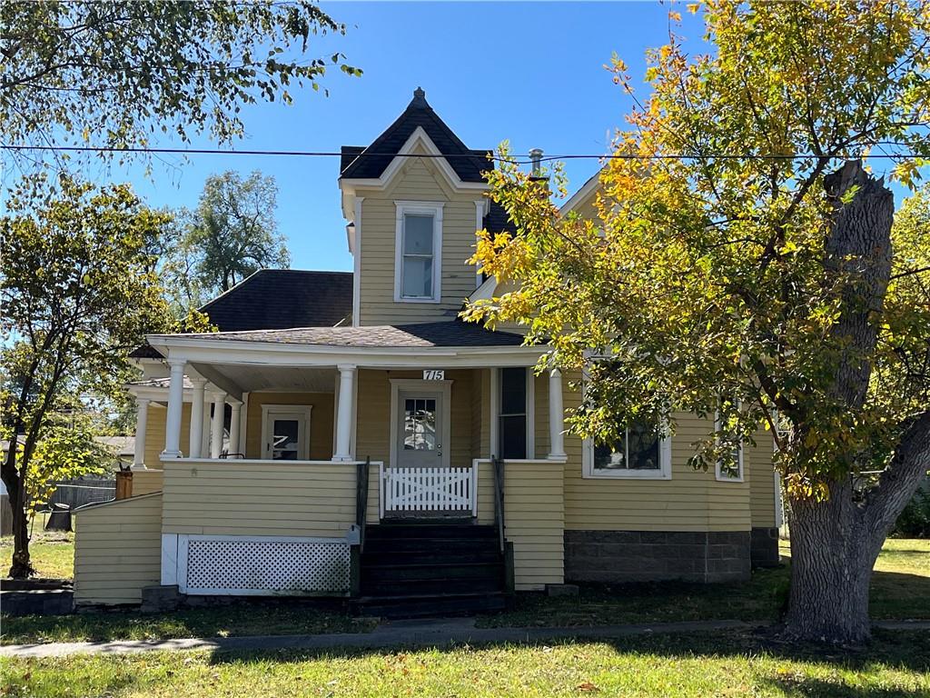 715 W 4th Street