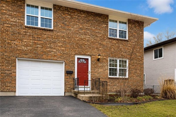 9624 HADLEY DR, OVERLAND PARK, KS 66212 - Image c358e467b30eba40e7e1ddb9d8e60ffc/2606614603