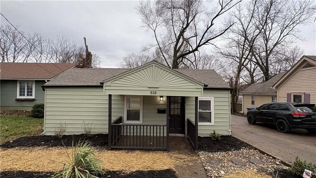 Photo of 539 E MILL Street, Liberty, MO 64068 (MLS # 2604571)