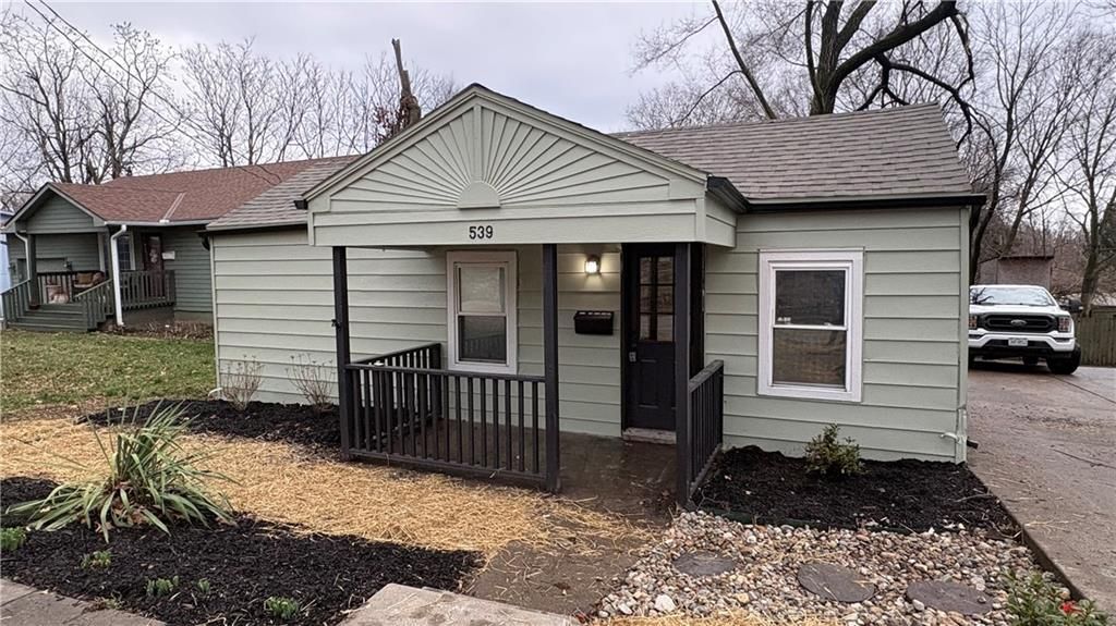 Photo of 539 E MILL Street, Liberty, MO 64068 (MLS # 2604571)