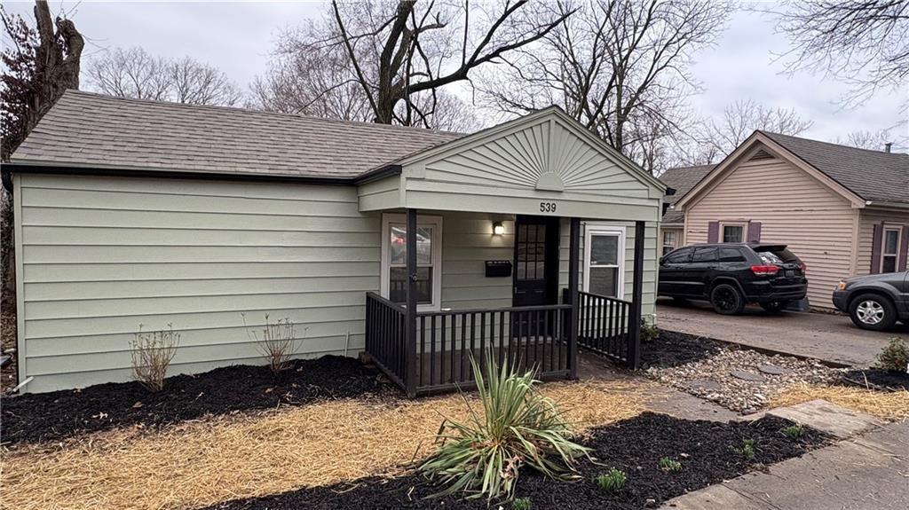 Photo of 539 E MILL Street, Liberty, MO 64068 (MLS # 2604571)