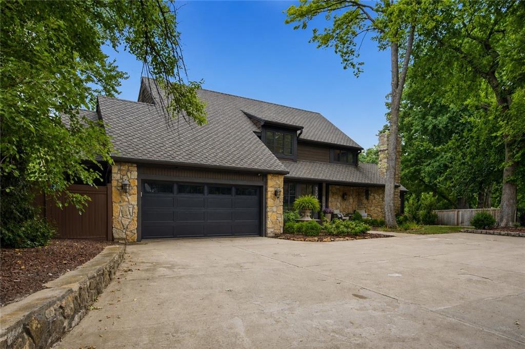 3505 SHAWNEE MISSION Parkway