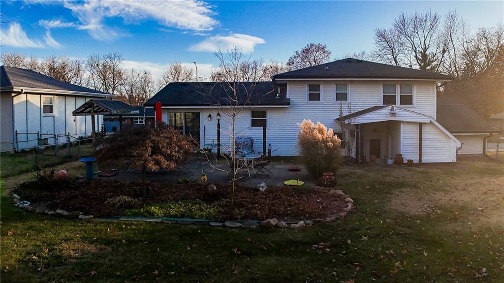 St Joseph, Missouri 64506, United States, 3 Bedrooms Bedrooms, ,2 BathroomsBathrooms,Residential,Active,248928