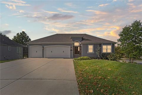 10512 N Euclid Avenue, Kansas City, MO 64155 - #: 2584646