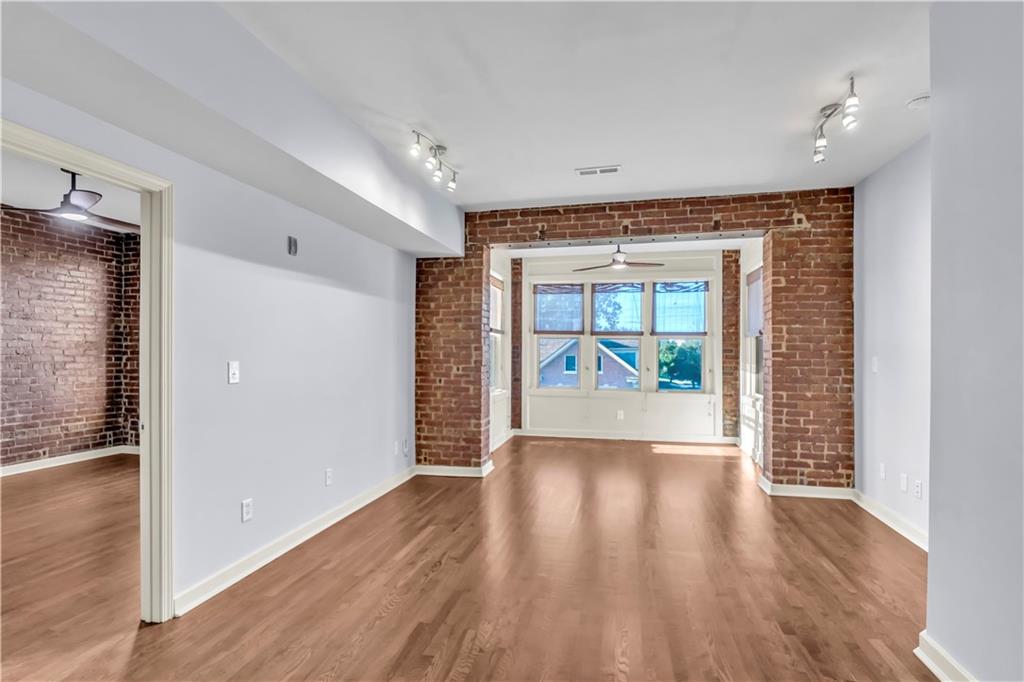 200 E 43rd Street 302