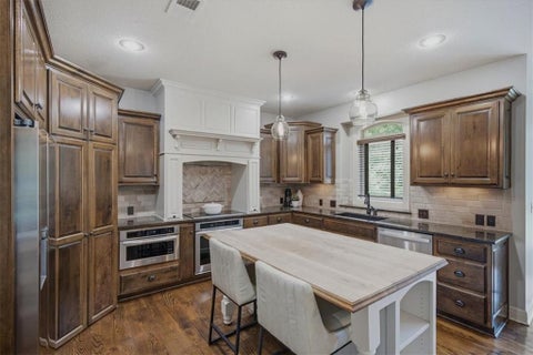 Photo of 9307 W 155th Court, Overland Park, KS 66221 (MLS # 2640194)