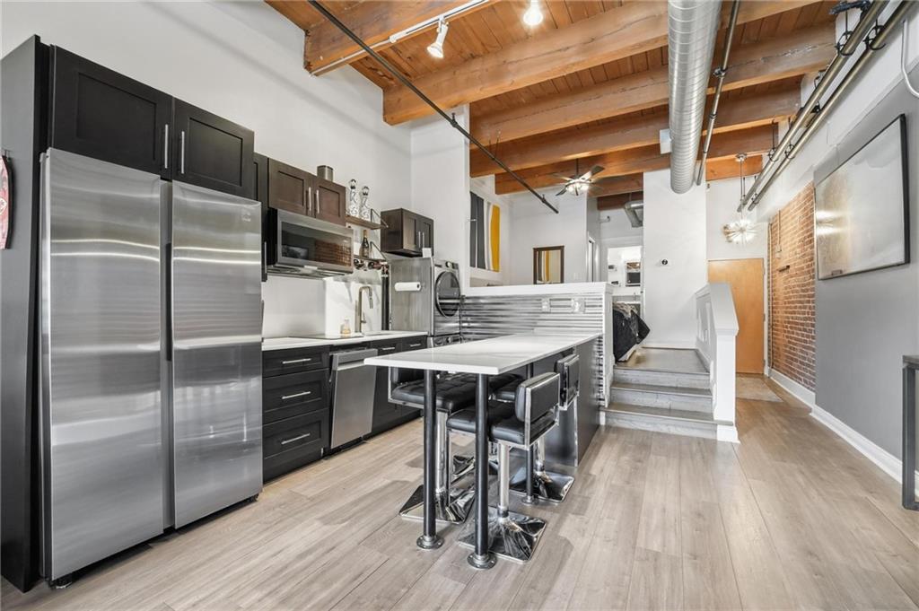 706 Broadway Boulevard 201