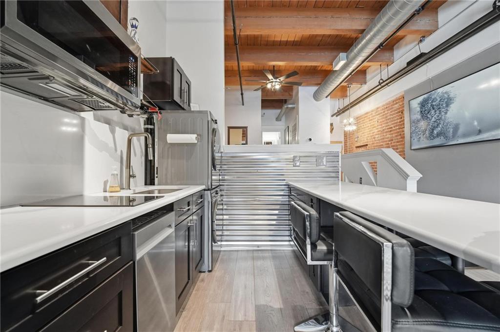 706 Broadway Boulevard 201