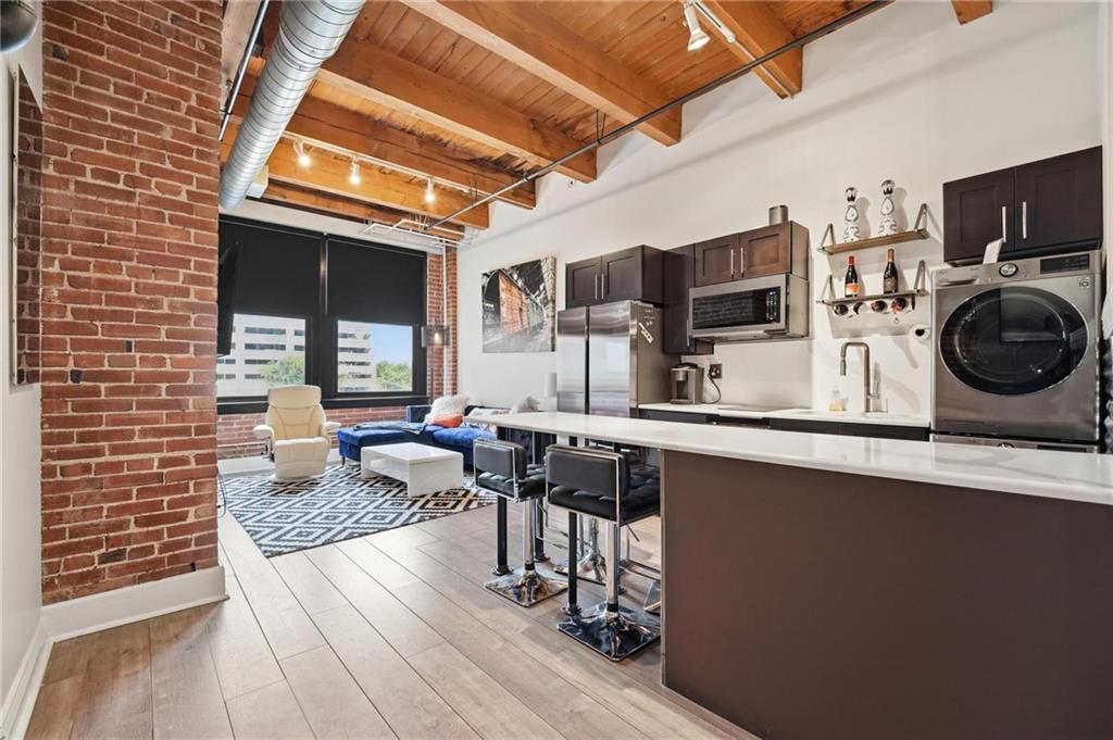 706 Broadway Boulevard 201