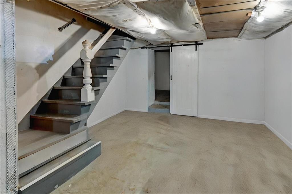 Shawnee, Kansas 66203, United States, 3 Bedrooms Bedrooms, ,2 BathroomsBathrooms,Residential,Pending,212088