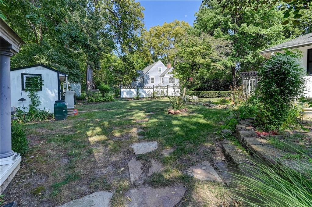 Shawnee, Kansas 66203, United States, 3 Bedrooms Bedrooms, ,2 BathroomsBathrooms,Residential,Pending,212088