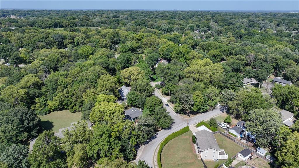 Shawnee, Kansas 66203, United States, 3 Bedrooms Bedrooms, ,2 BathroomsBathrooms,Residential,Pending,212088