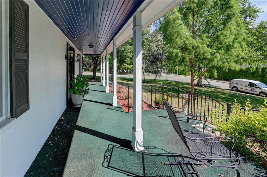 Shawnee, Kansas 66203, United States, 3 Bedrooms Bedrooms, ,2 BathroomsBathrooms,Residential,Pending,212088