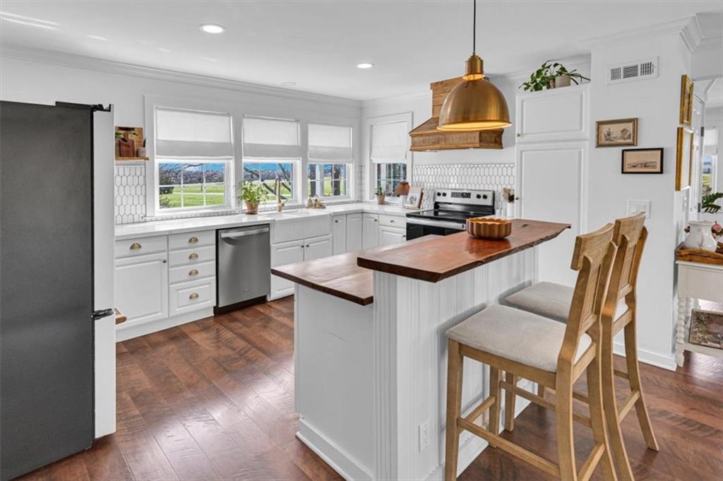 27440 W 215th Street