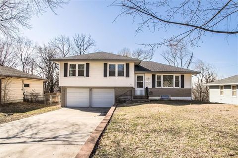 1911 E 28th Avenue North Kansas City MO 64116