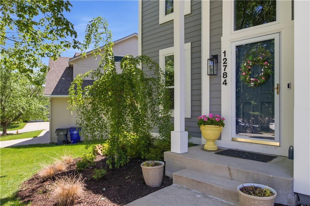 12784 S Hallet Street