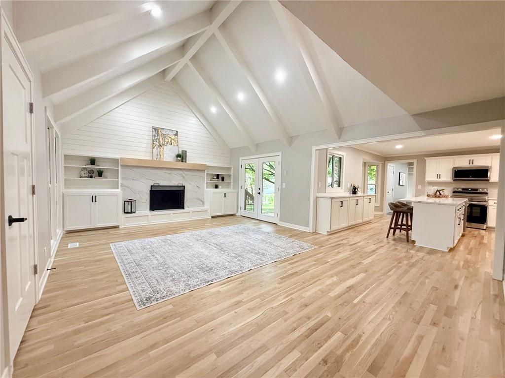 2121 W 120th Street