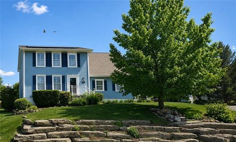 Photo of 6301 N Quincy Avenue, Kansas City, MO 64119 (MLS # 2626771)