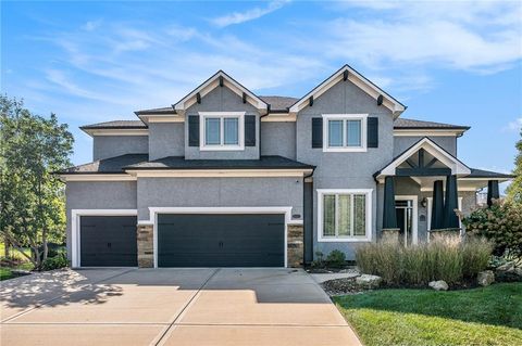 Photo of 16805 Bluejacket Street, Overland Park, KS 66221 (MLS # 2579295)