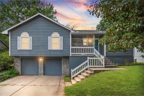 1108 NE Ridgeview Drive Lee's Summit MO 64086