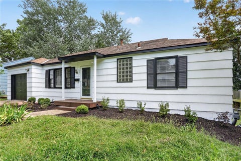 Photo of 6201 Cedar Street, Mission, KS 66205 (MLS # 2636131)
