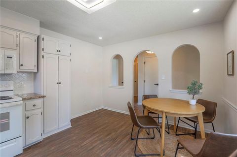 Tiny photo for 924 Shilo Court, Liberty, MO 64068 (MLS # 2610673)