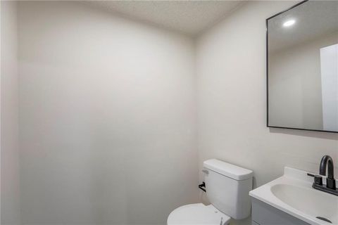 Tiny photo for 924 Shilo Court, Liberty, MO 64068 (MLS # 2610673)