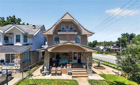 Photo of 4140 PROSPECT Avenue, Kansas City, MO 64130 (MLS # 2631306)