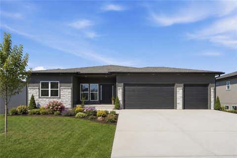 Photo of 1412 NE Ernest Way, Lees Summit, MO 64086 (MLS # 2609464)