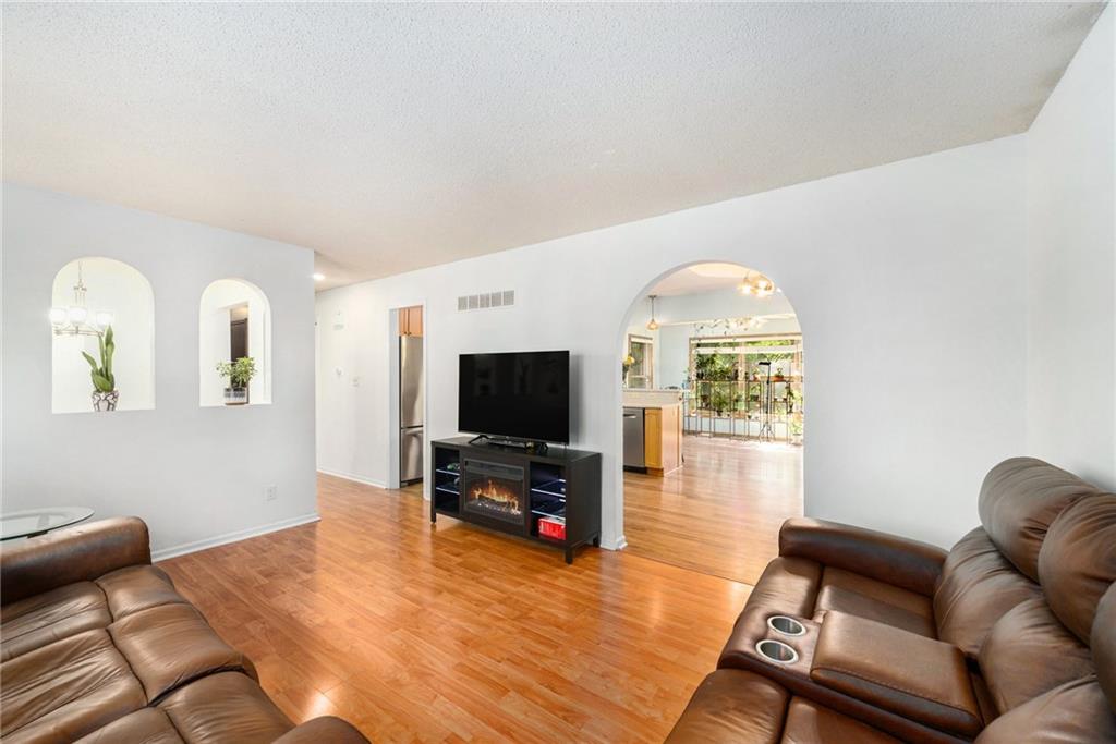 7608 N Serene Avenue