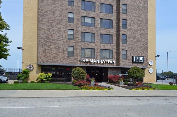 700 E 8TH ST UNIT 9L, KANSAS CITY, MO 64106 - Image c4e134fffc3b9b71eb60ce815f8d8452/2225566464