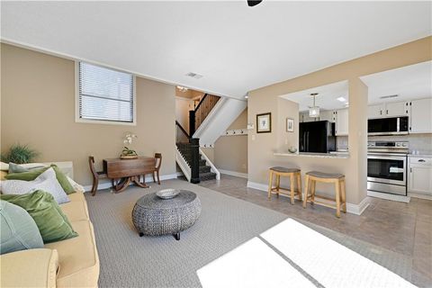 Photo of 10853 Rosehill Road, Overland Park, KS 66210 (MLS # 2582470)