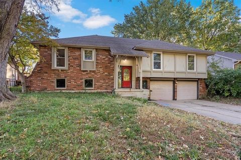 16405 Spring Valley Road, Belton, MO 64012 - #: 2582932