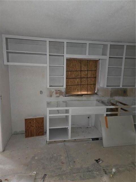 Tiny photo for 1125 Elizabeth Street, Liberty, MO 64068 (MLS # 2605656)