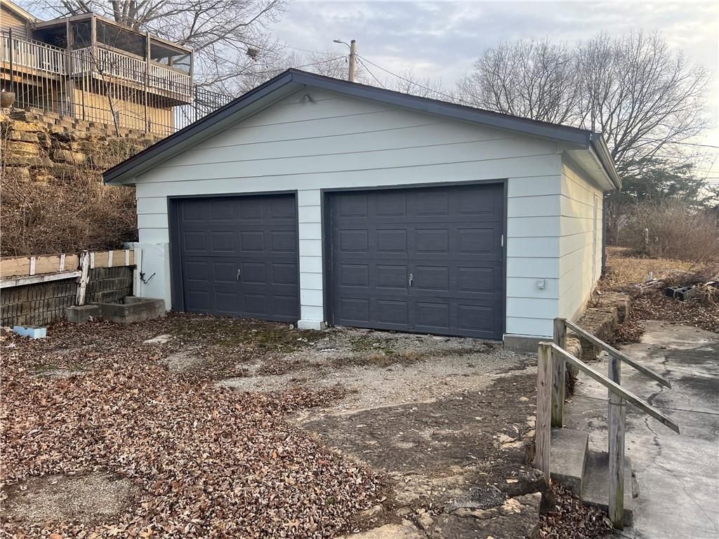 Photo of 1125 Elizabeth Street, Liberty, MO 64068 (MLS # 2605656)