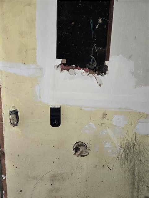 Tiny photo for 1125 Elizabeth Street, Liberty, MO 64068 (MLS # 2605656)