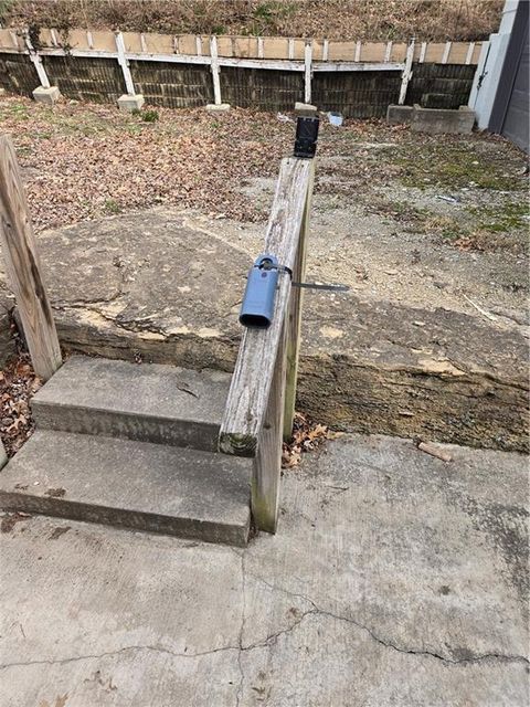 Tiny photo for 1125 Elizabeth Street, Liberty, MO 64068 (MLS # 2605656)