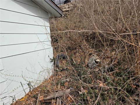 Tiny photo for 1125 Elizabeth Street, Liberty, MO 64068 (MLS # 2605656)