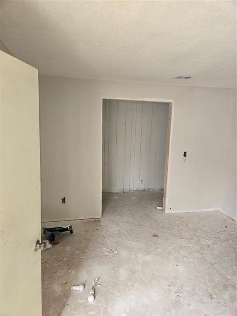 Tiny photo for 1125 Elizabeth Street, Liberty, MO 64068 (MLS # 2605656)