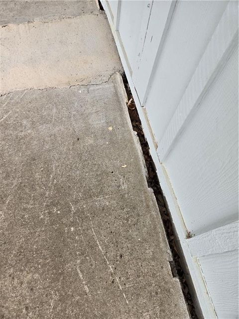 Tiny photo for 1125 Elizabeth Street, Liberty, MO 64068 (MLS # 2605656)