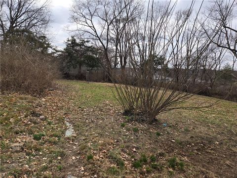 Tiny photo for 1125 Elizabeth Street, Liberty, MO 64068 (MLS # 2605656)