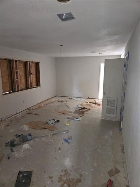 Tiny photo for 1125 Elizabeth Street, Liberty, MO 64068 (MLS # 2605656)