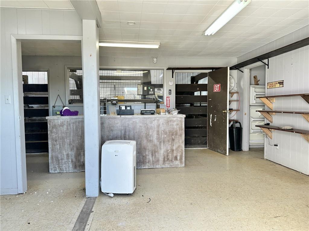 545 W Hwy 6 N/A