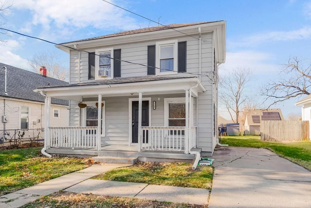 Photo of 734 S Hawthorne Avenue, Independence, MO 64053 (MLS # 2592467)