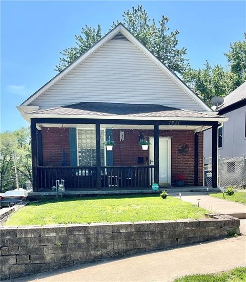 1211 Sumner Avenue Kansas City KS 66102
