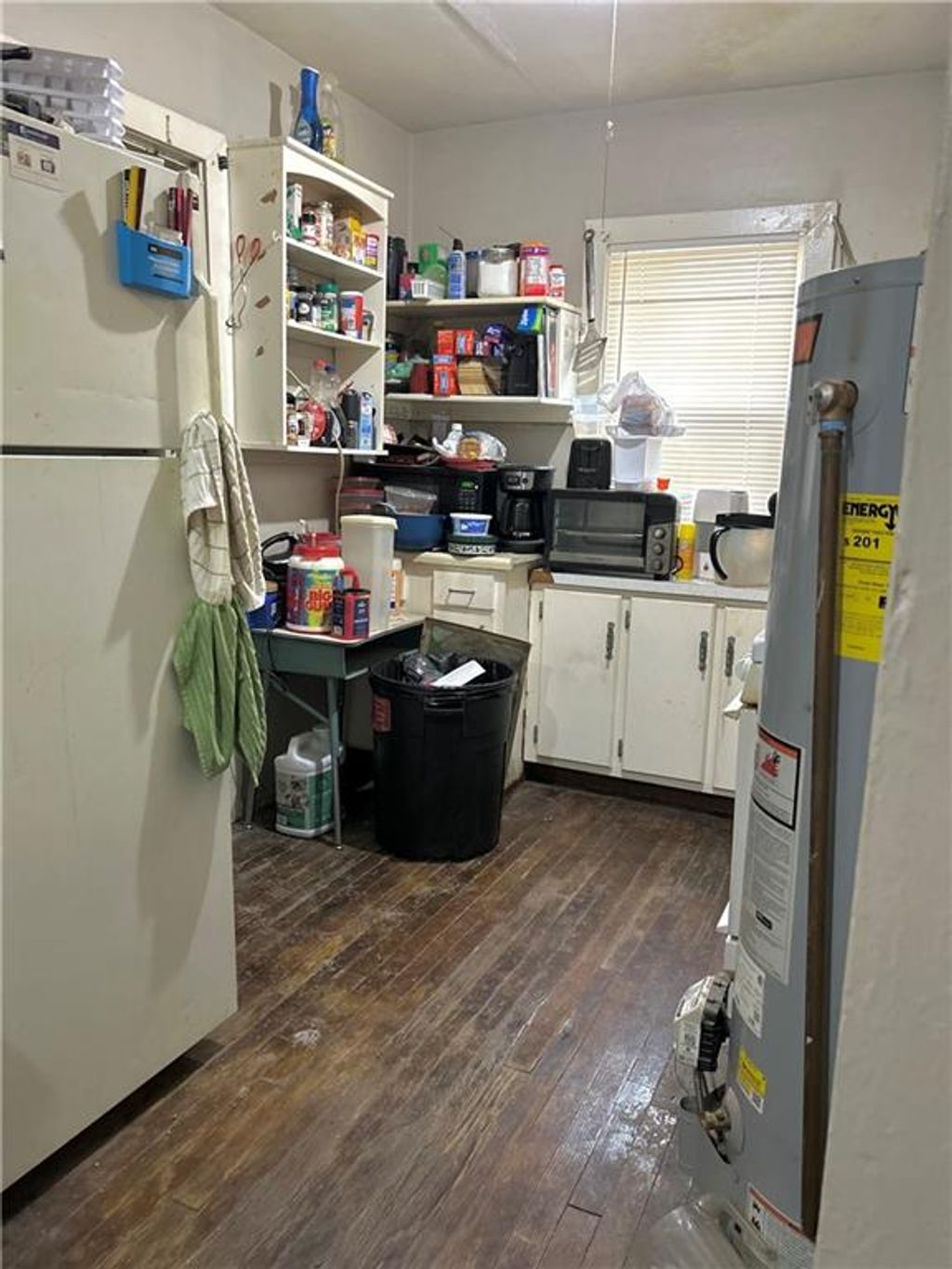 Photo of 605 Pennsylvania Street, Leavenworth, KS 66048 (MLS # 2591030)