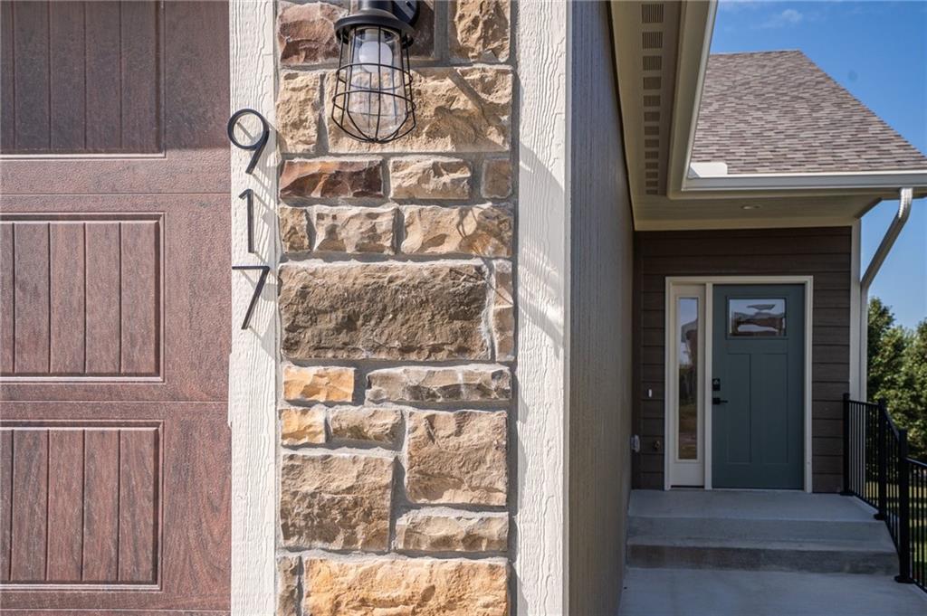 917 Eagle Ridge Drive